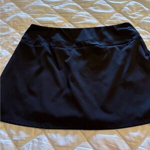 Tommy Bahama Black A-Line Mini Athletic Skorts